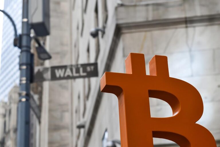1 top cryptocurrency to buy before it soars 9,105%, according