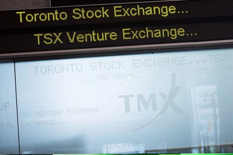 Canadian, u.s. markets finish week with big gains as investors