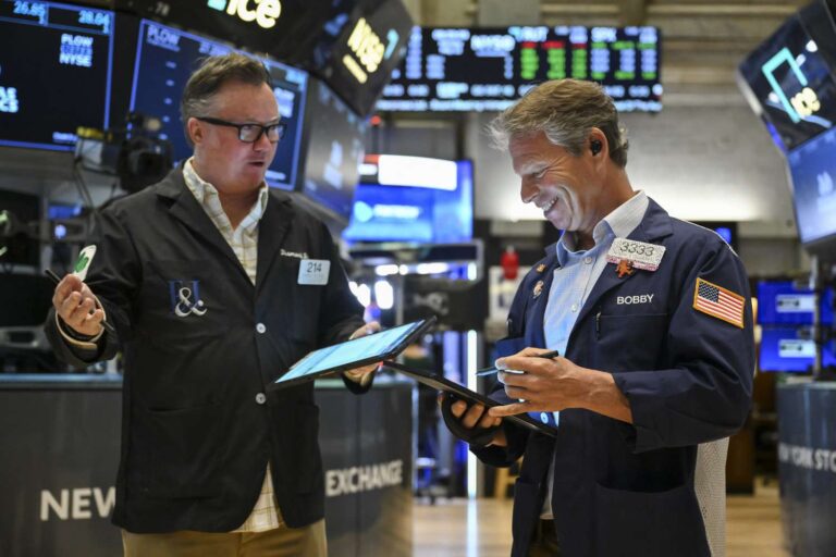 S&p 500 hits 6,000 points for first time since february