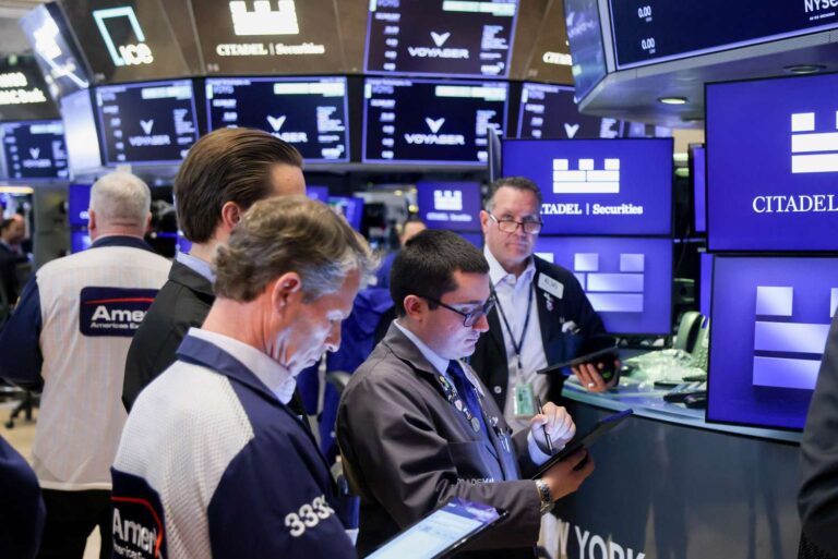 S&p 500, nasdaq edge lower to snap three day winning streaks