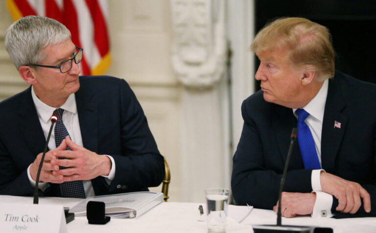 Stock markets tumble after trump threatens tariffs against european union