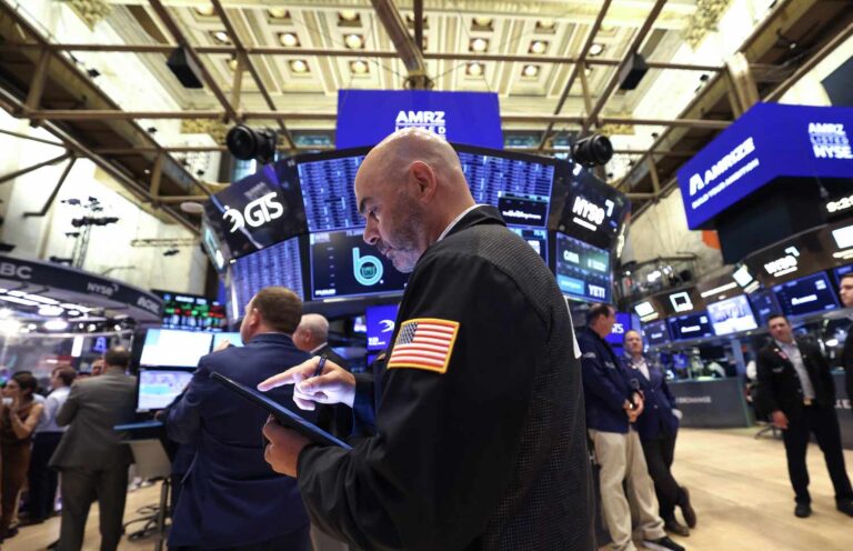 Stocks rise, oil prices plunge as iranian missile attack on