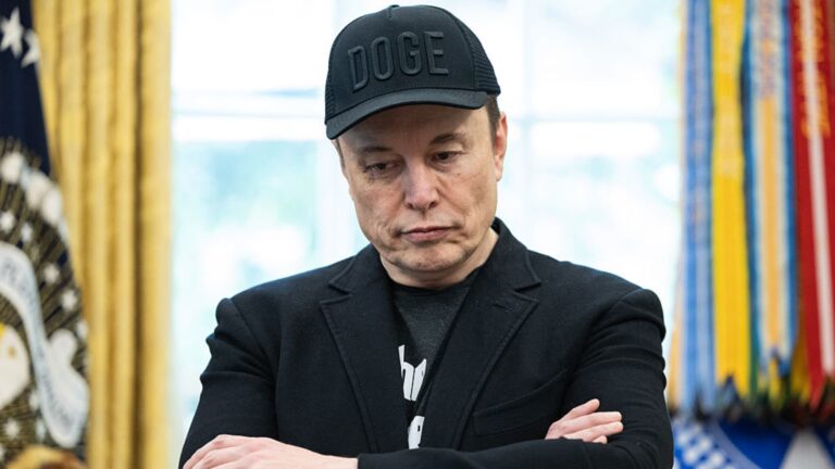 Tesla already had big problems. then musk went to battle
