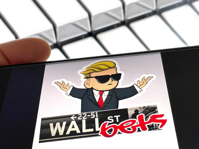 Meme stock rally has investors feeling 'invulnerable' as speculative bets