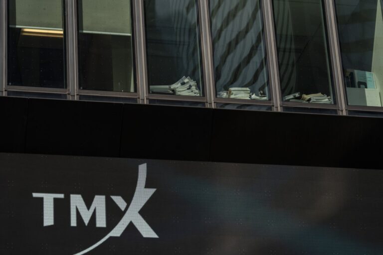 Oil prices help s&p/tsx composite close higher on tuesday, u.s.