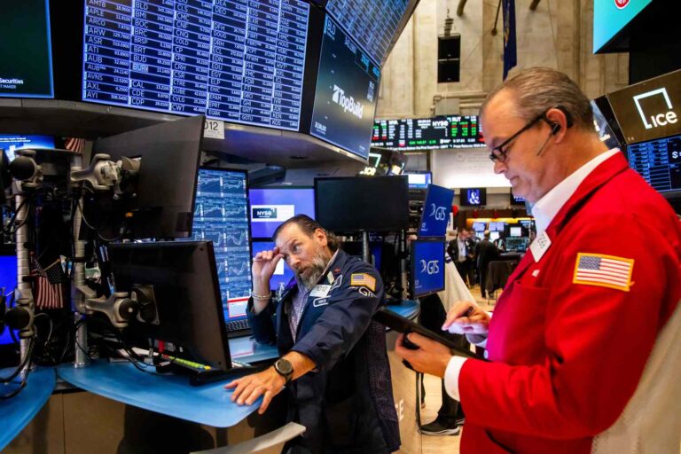S&p 500, nasdaq close at fresh record highs after strong