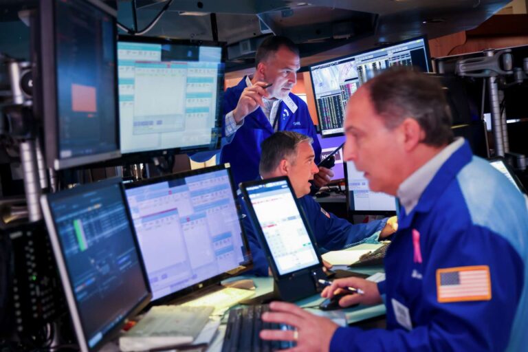 S&p 500, nasdaq hit new highs as airline stocks soar
