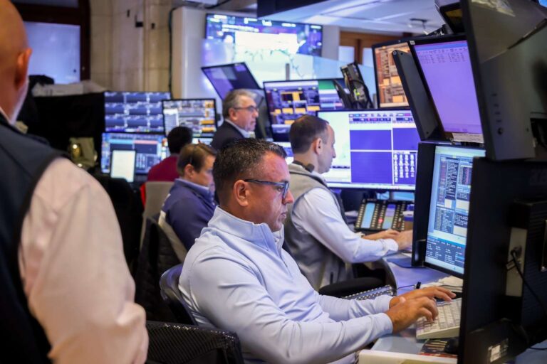 Stocks rise as investors brush aside tariff concerns ahead of