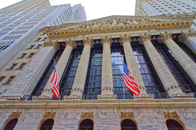 U.s. financial markets close mixed to start july
