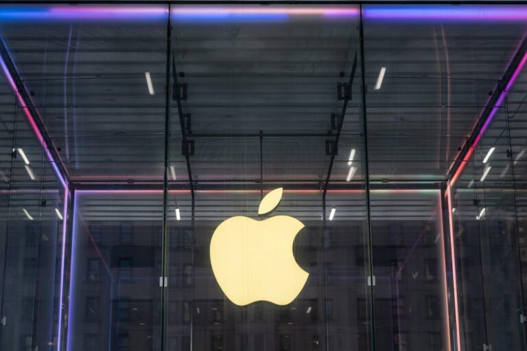 Trump, apple to announce fresh $100 billion us investment