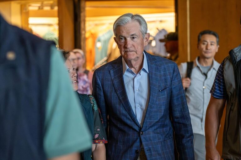 Us inflation to edge up as powell shifts on job