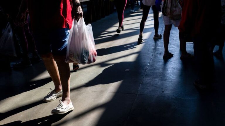 What would happen if america started faking its economic data?