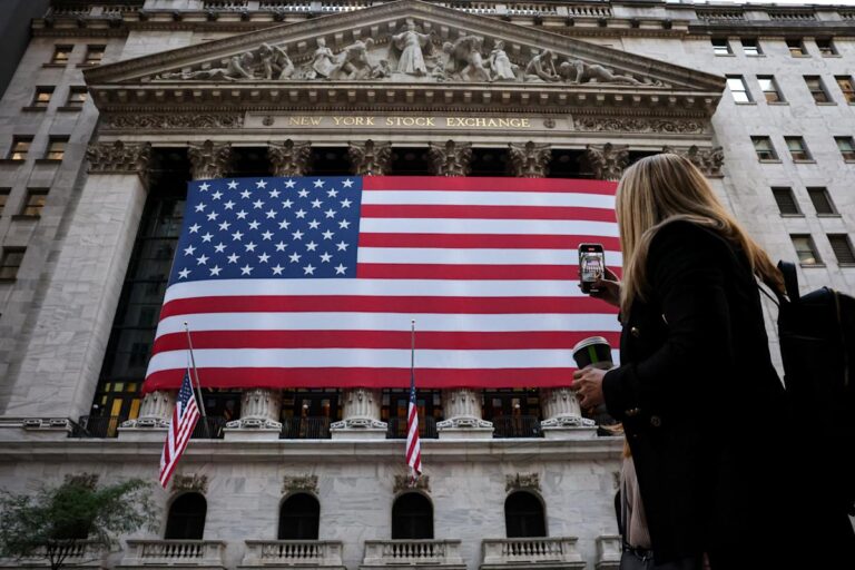 Dow, s&p 500, nasdaq futures slip with fed rate cut